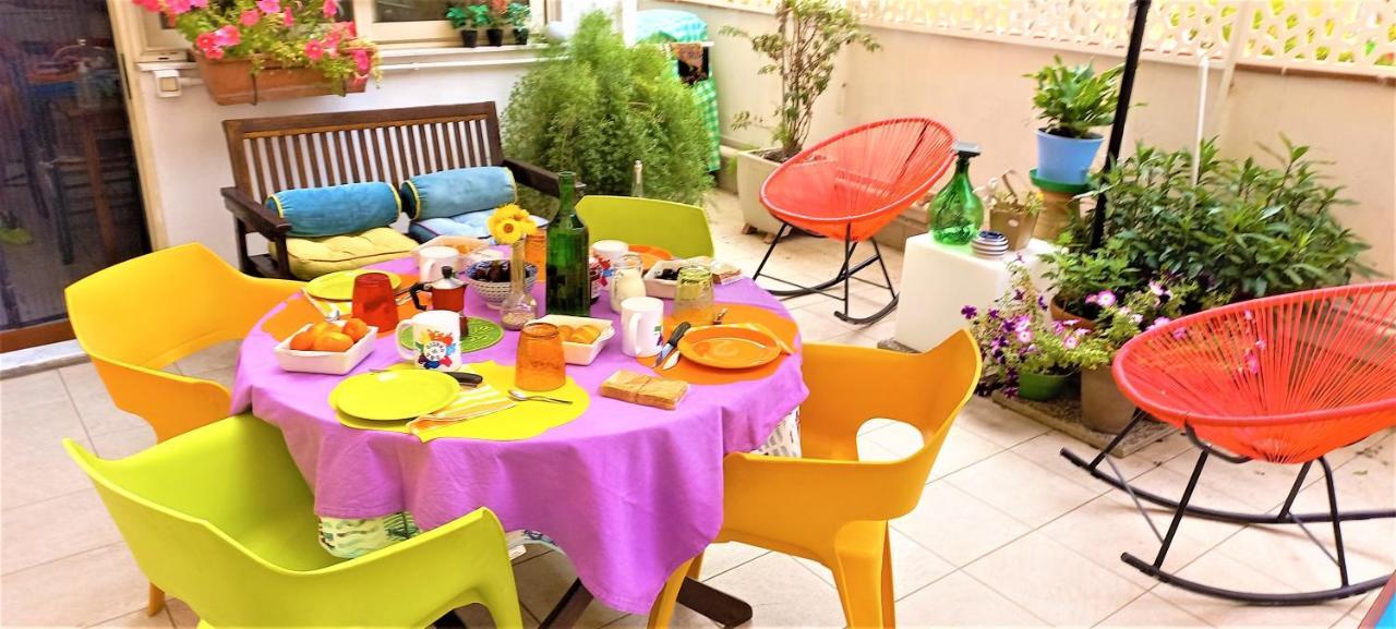 B&B In Centro Кальяри Экстерьер фото