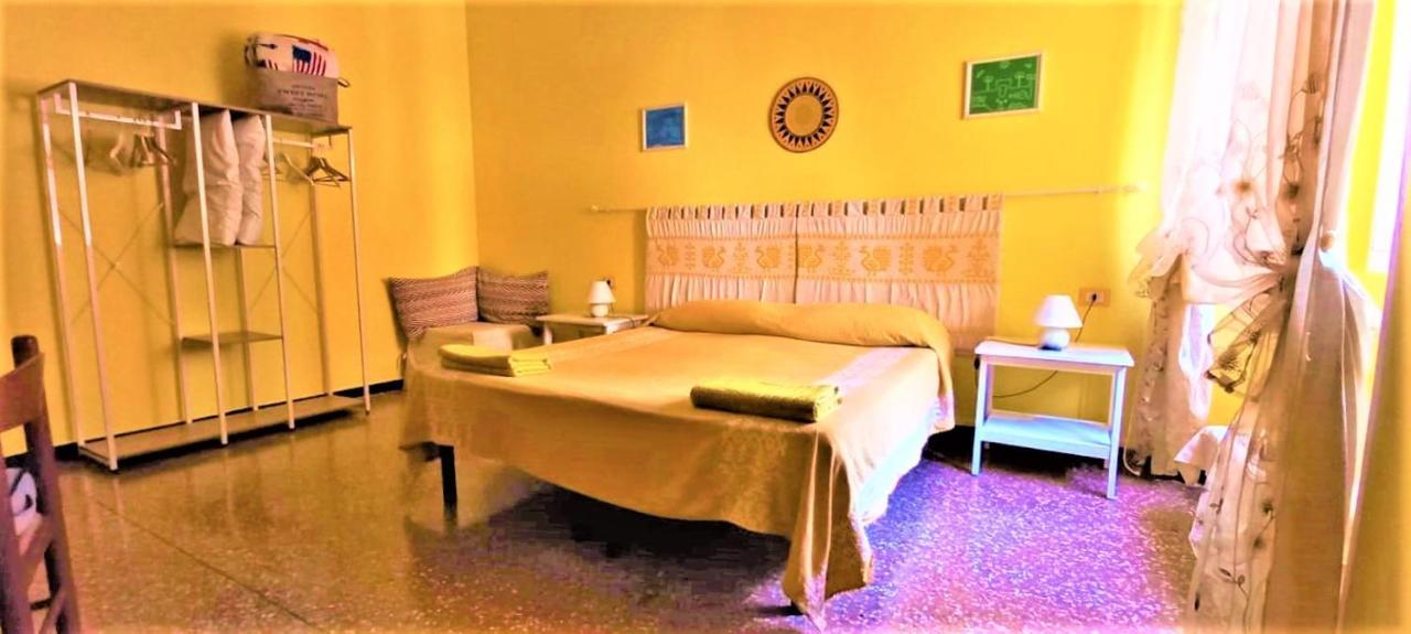B&B In Centro Кальяри Экстерьер фото